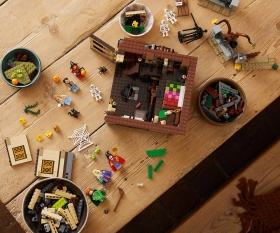 LEGO® Ideas 21341 - „Фокус-мокус“ от Disney: Къщата на сестрите Сандерсън