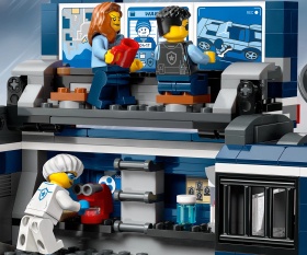 LEGO® City Police 60418 - Камион с мобилна полицейска лаборатория
