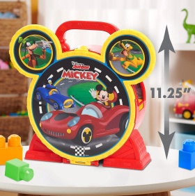 Garage Disney's Mickey Mouse with cars