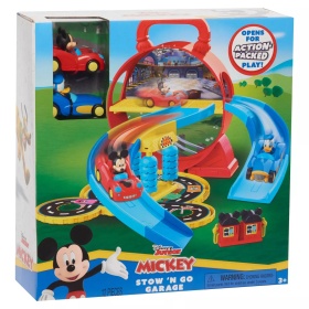 Garage Disney's Mickey Mouse with cars