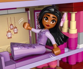 LEGO® Disney Princess™ 43237 - Саксия на Изабела