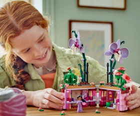 LEGO® Disney Princess™ 43237 - Саксия на Изабела