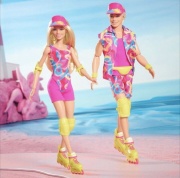 Комплект колекционерски кукли Barbie & Ken - The movie ,Дует за каране на ролери