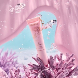 Essence Блестящ гланц за устни Disney THE LITTLE MERMAID с пептиди  