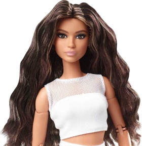 Кукла Barbie Looks, брюнетка с вълнообразна коса