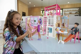 Кукла Barbie - Комплект ваканционна къща с кукла
