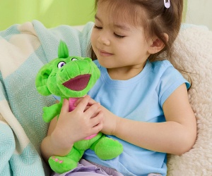 Fisher Price - Барни плюшена фигурка, 20 см, зелен динозавър