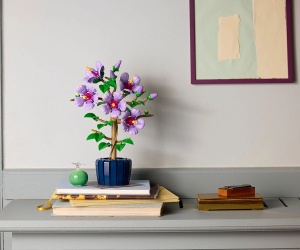 LEGO® Icons 10372 - Хибискус