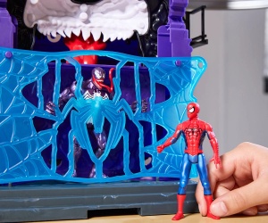 Спайдърмен - Venom Versus: Игрален комплект „Град на паяжините“