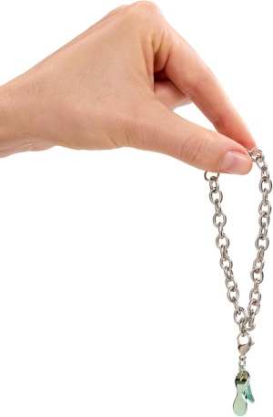 Колекционерска кукла Bratz Charmz Yasmin с гривна и висулка