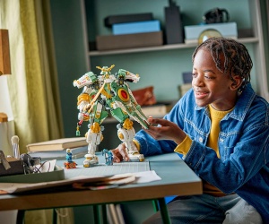 LEGO® NINJAGO 71860 - 15-та годишнина: Роботът-титан на Лойд