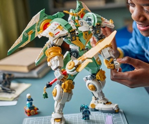 LEGO® NINJAGO 71860 - 15-та годишнина: Роботът-титан на Лойд