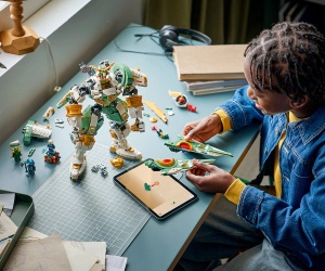 LEGO® NINJAGO 71860 - 15-та годишнина: Роботът-титан на Лойд