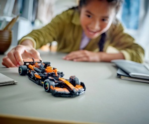LEGO® Speed ​​Champions 77251 - Болид McLaren F1® Team MCL38