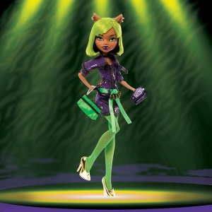 Репродукция на куклата  Monster High Dawn of the Dance Clawdeen Wolf
